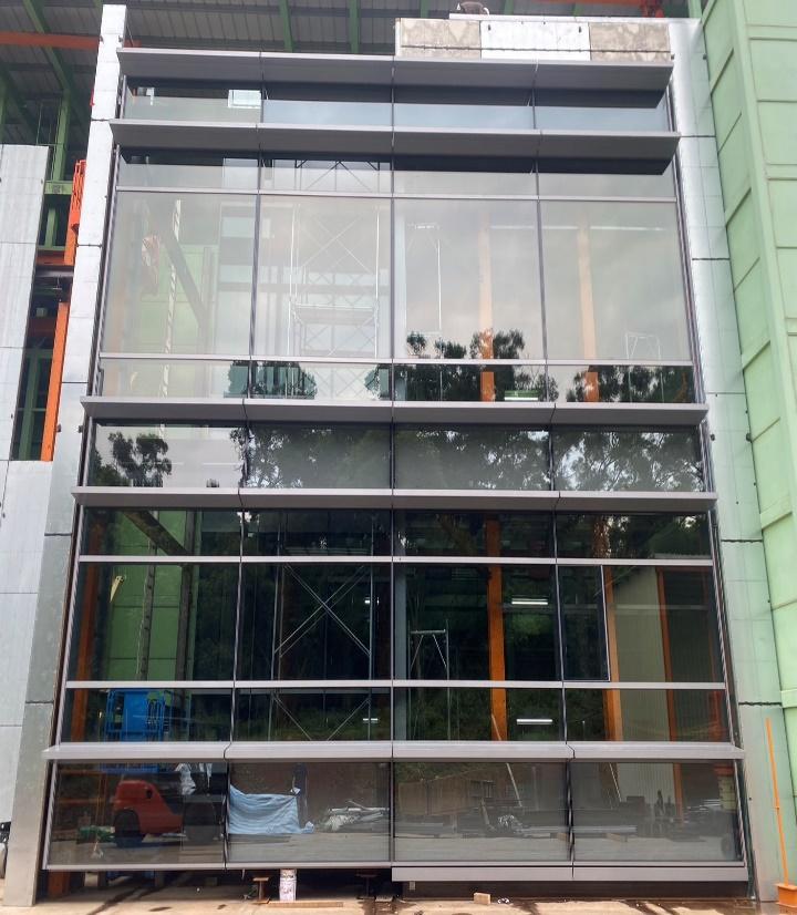 龍巖股份有限公司南港區中南段商業辦公大樓